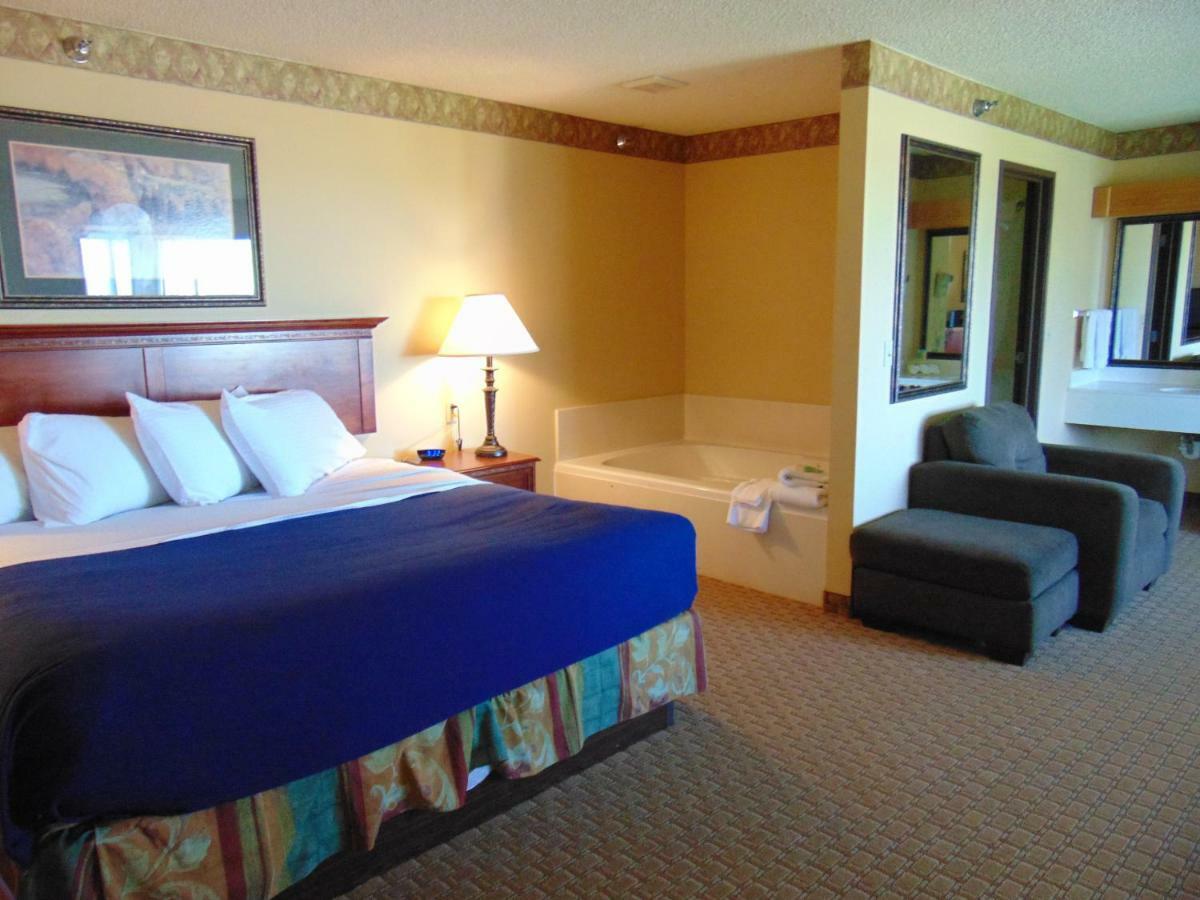Horse Creek Hotel